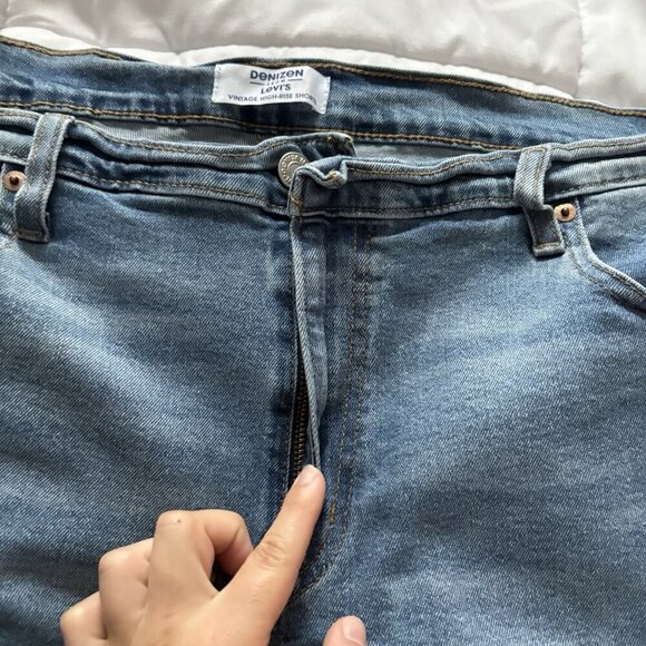 Denizen From Levis Jean Shorts Womens 18 W34 Vintage High Rise Blue Denim - Picture 3 of 7